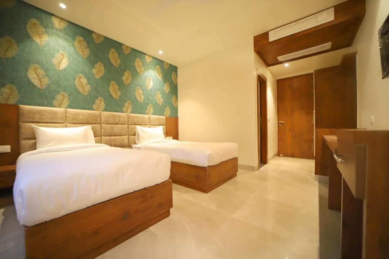 Hotel Marine House Агра Экстерьер фото