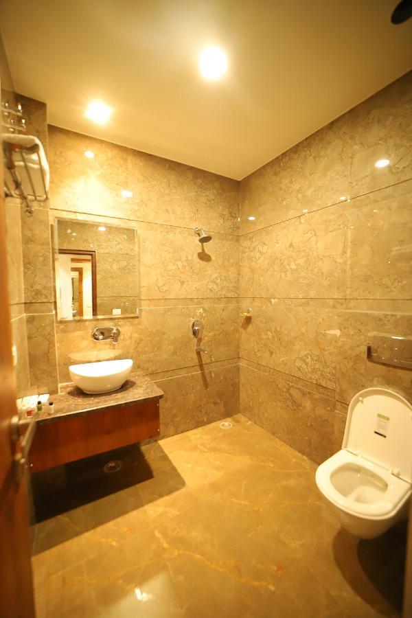 Hotel Marine House Агра Экстерьер фото