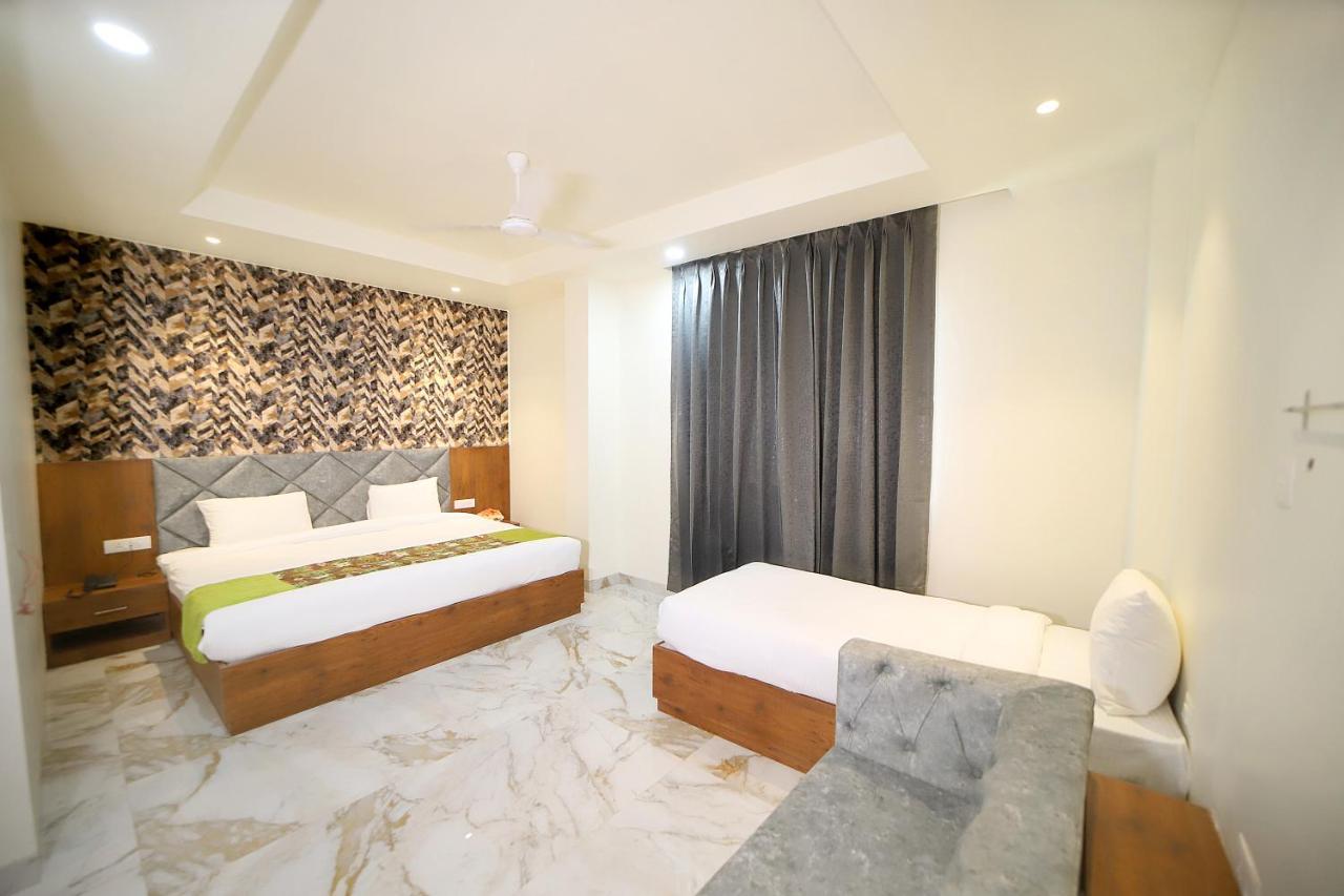 Hotel Marine House Агра Экстерьер фото