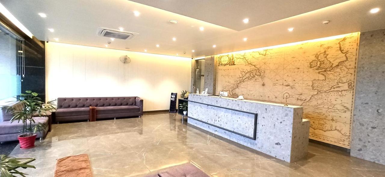 Hotel Marine House Агра Экстерьер фото